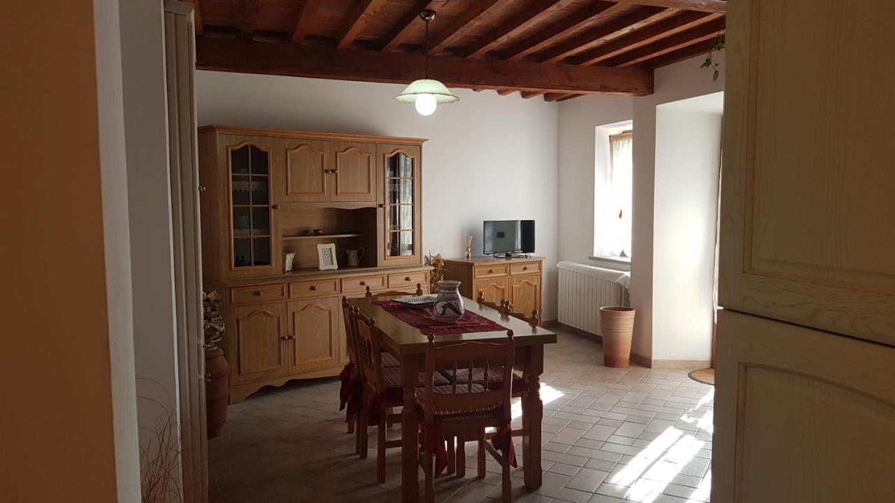 Beautiful Apartment With Exclusive Garden And Terrace Монтеверди-Мариттимо Экстерьер фото